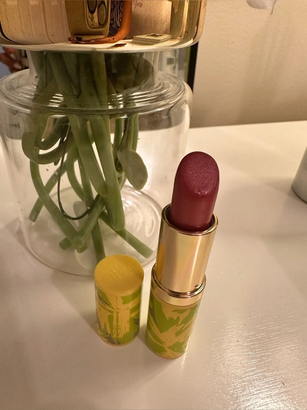 Estee Lauder Pink-Mauve Lipstick in Gold-Accent Tube
